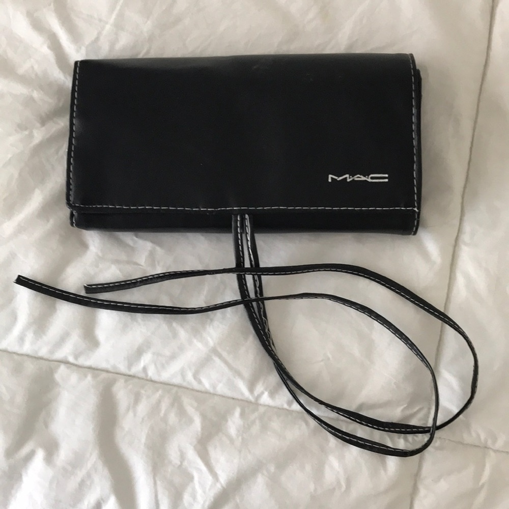 Professional M.A.C cosmetic makeup brush bag
